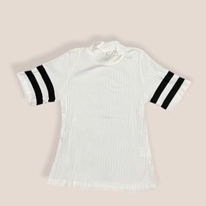 SHEIN Girls Mock-Neck Rib-Knit Tee